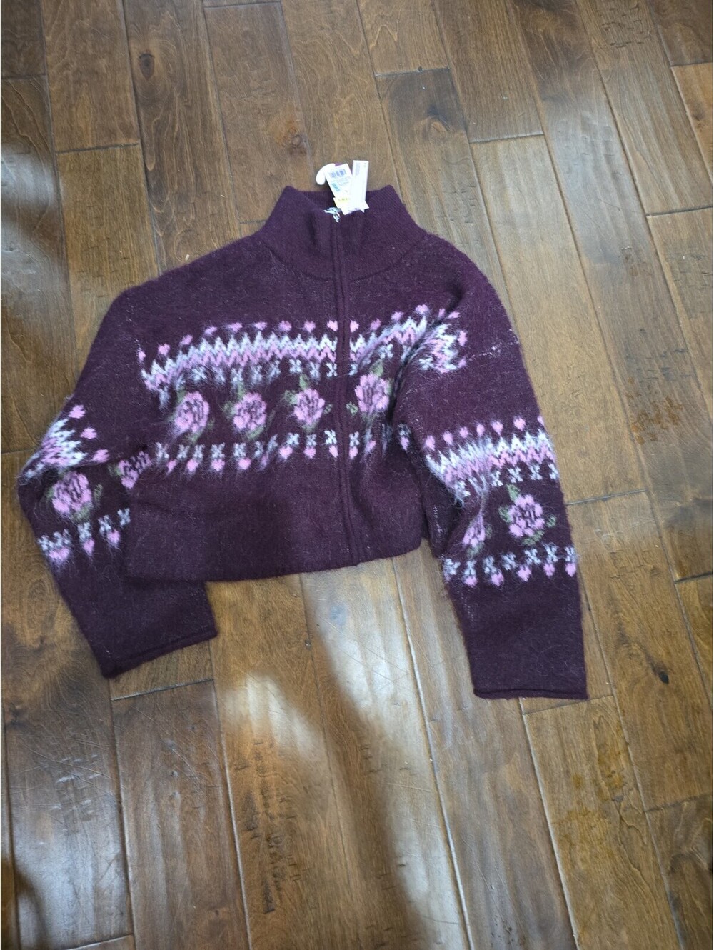 NWT Large womens sweater 63G3